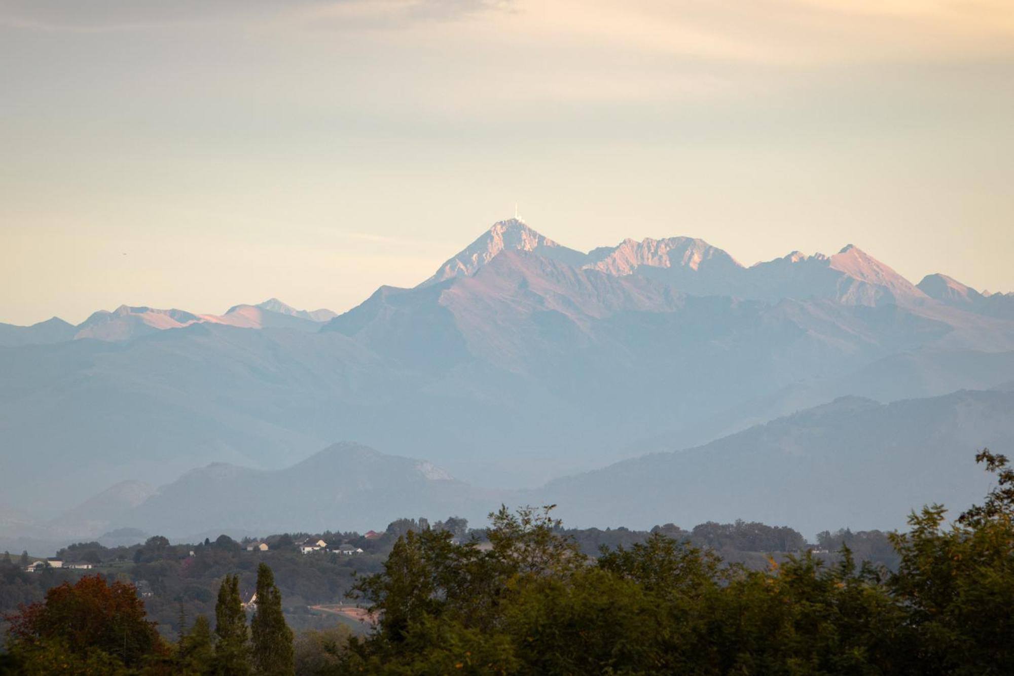 Domaine Mont-Riant A Jurancon Apartment Bagian luar foto
